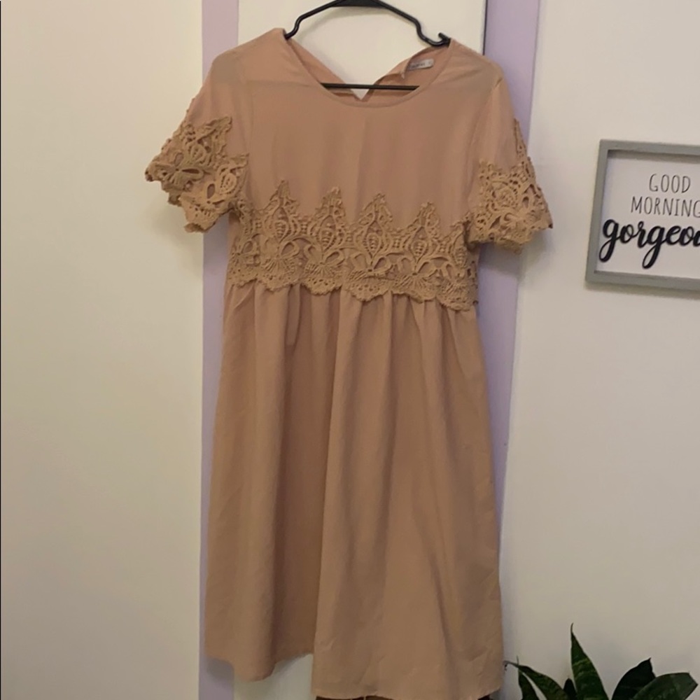 Vintage like nude baby doll dress